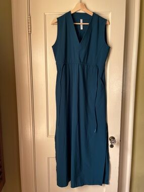 Athleta Teal Sleeveless V-Neck Maxi Dress